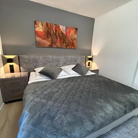 Katy Apartment *